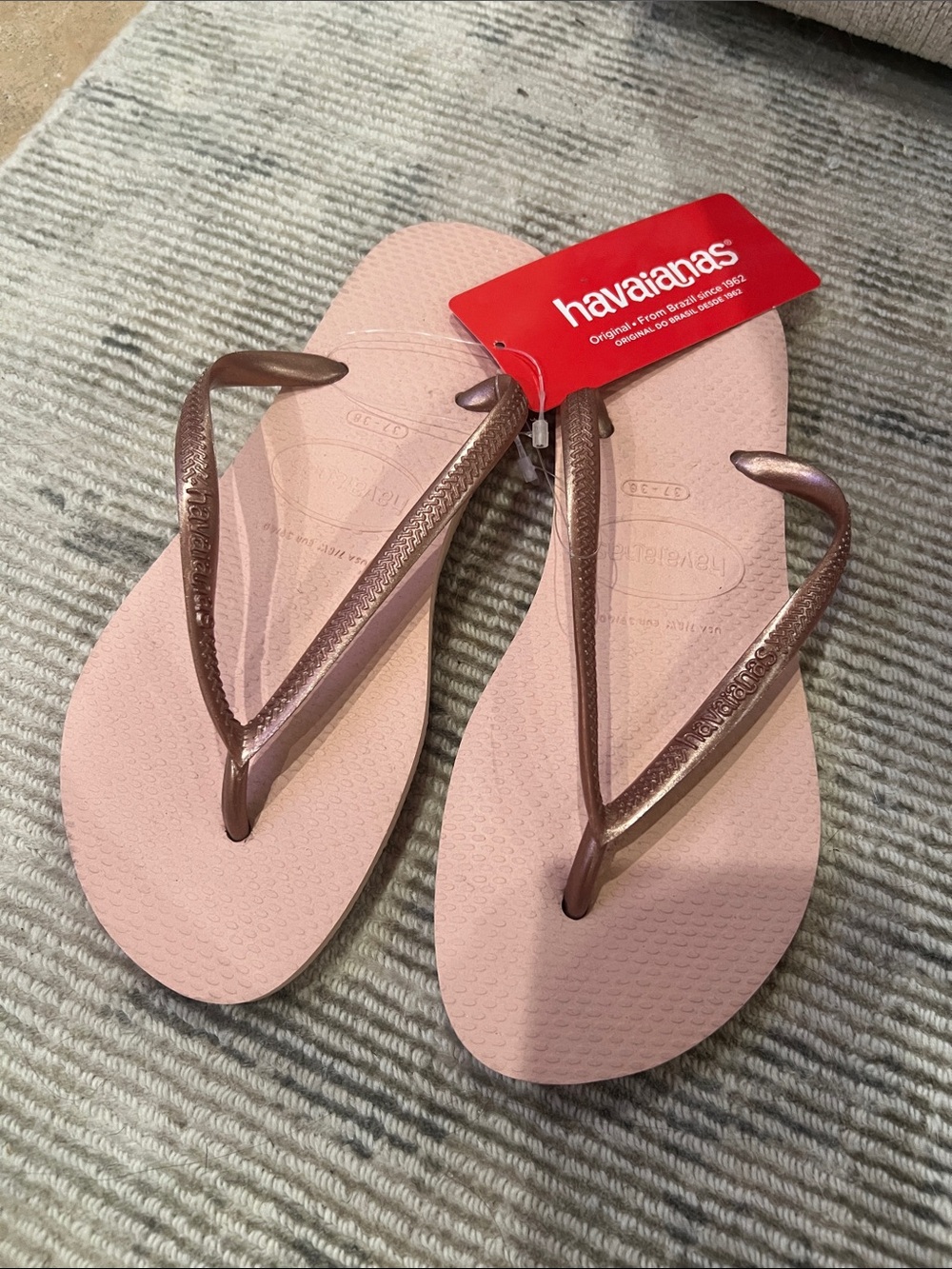 Havaianas Women's Pale Pink Flip Flops with Metallic Bronze Straps